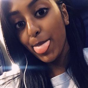 Meet your Posher, Aditi